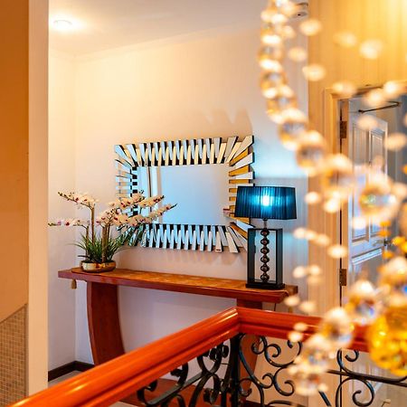 Glacis Heights Villa Ngoại thất bức ảnh
